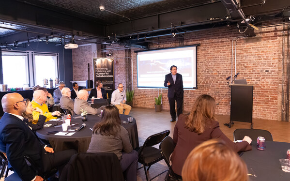 哈佛商学院mike grandinetti教授发表讲话