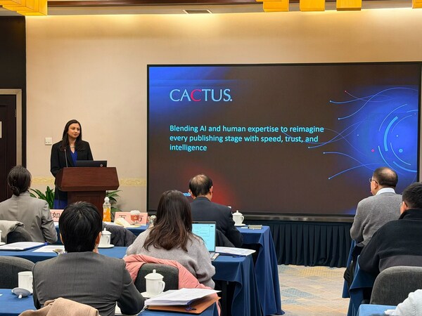 *paperpal产品技术总监shilpi mehra女士在会议中发表演讲*