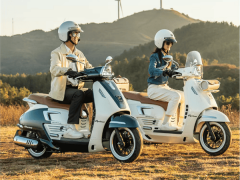 赛科龙复古旅行家rt250e登场！14999元起售，配置丰富搅动摩托车市场新风云